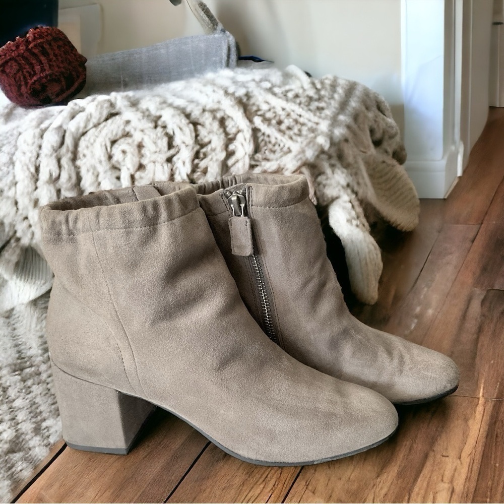 EILEEN FISHER,taupe grey suede,soft structure,2.5” heel,zipper,sock ankle boot
